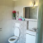 Guesthouse Porec פורץ