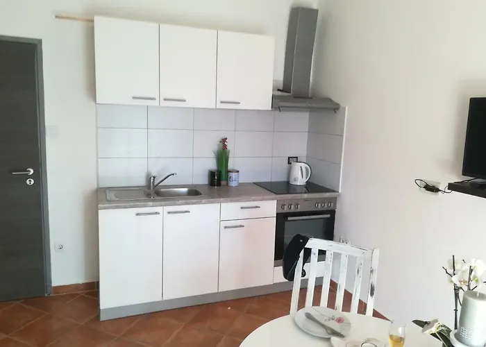 Guesthouse Porec 게스트하우스