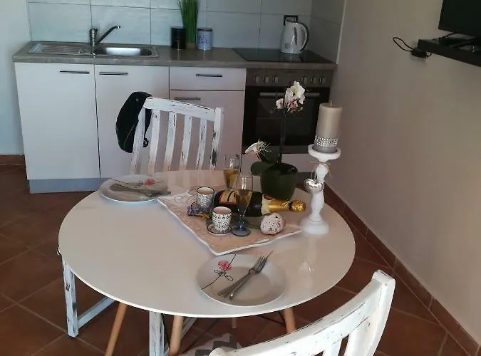 Guesthouse Porec 3* 포레치